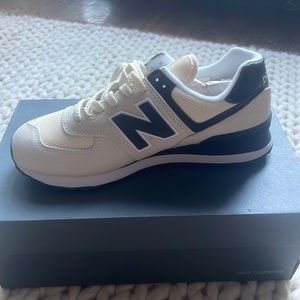 New Balance Classic Sneakers BRAND NEW